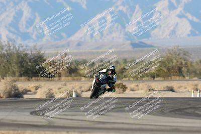 media/Dec-07-2025-CVMA (Sun) [[3e7d2de5dc]]/Race 18-Formula Twins-Formula 40 UL/